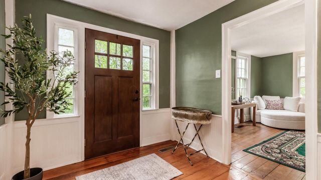301 Clouse Lane, Granville, OH 43023