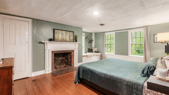 301 Clouse Lane, Granville, OH 43023