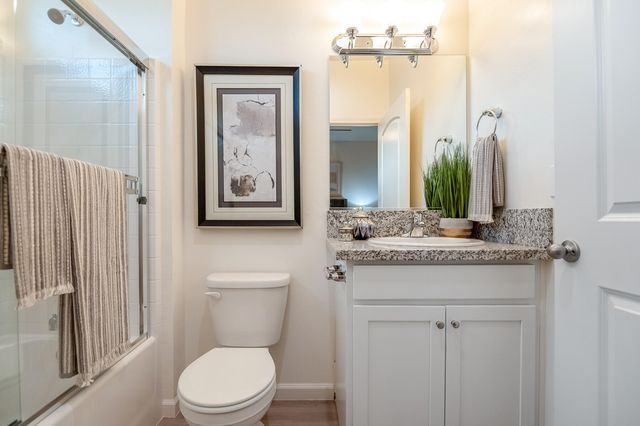 4132-4136 E Kaweah, Visalia, CA 93292