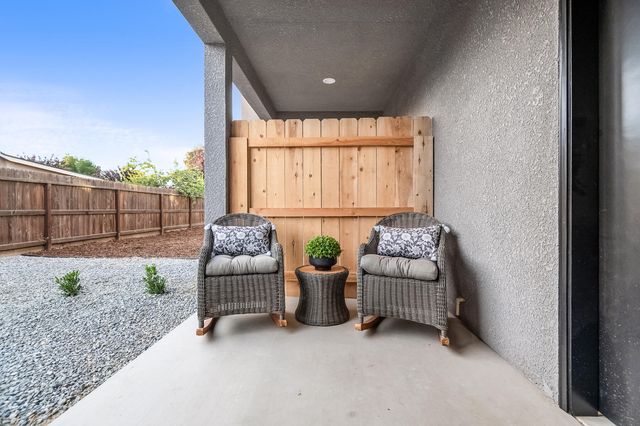 4132-4136 E Kaweah, Visalia, CA 93292