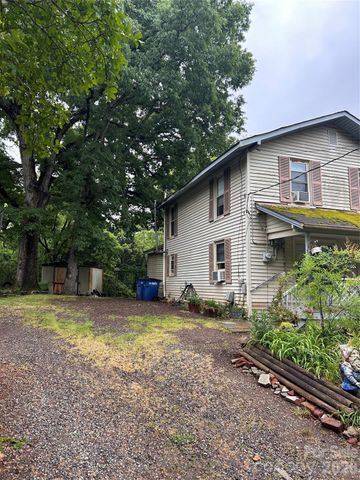 819 Newbern Avenue 1, Statesville, NC 28677