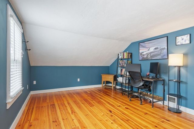 5 Mill St, Pepperell, MA 01463