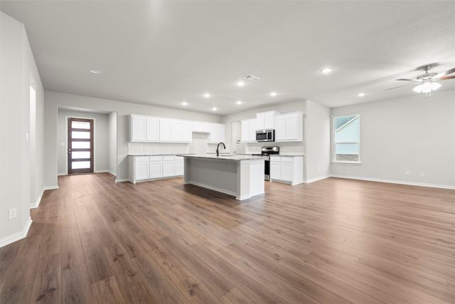 1232 Sabine River Lane, Springtown, TX 76082