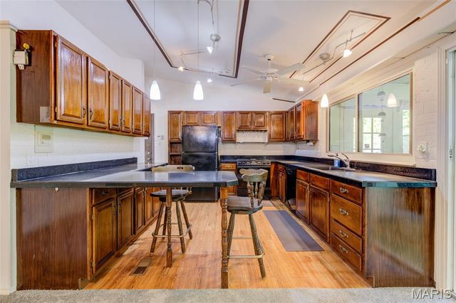 30 Gateswood Drive, St Peters, MO 63376