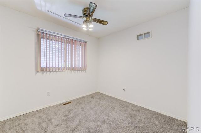 30 Gateswood Drive, St Peters, MO 63376