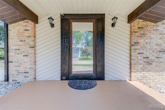 30 Gateswood Drive, St Peters, MO 63376