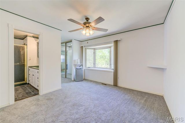 30 Gateswood Drive, St Peters, MO 63376