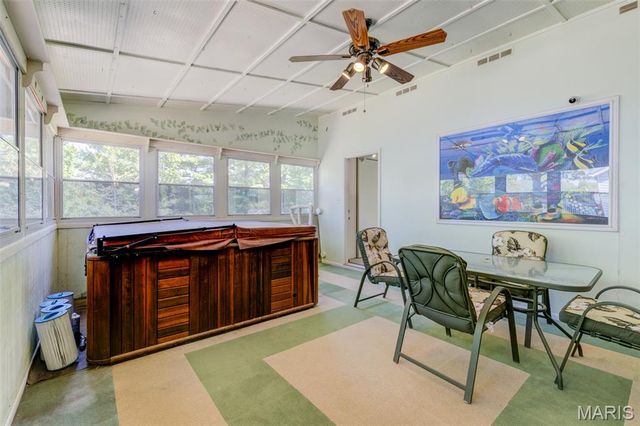 30 Gateswood Drive, St Peters, MO 63376