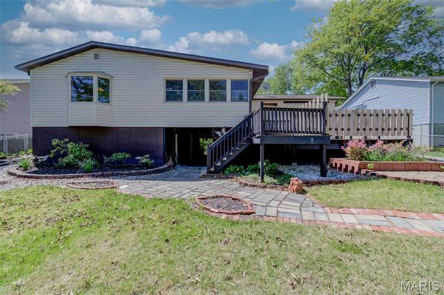 30 Gateswood Drive, St Peters, MO 63376