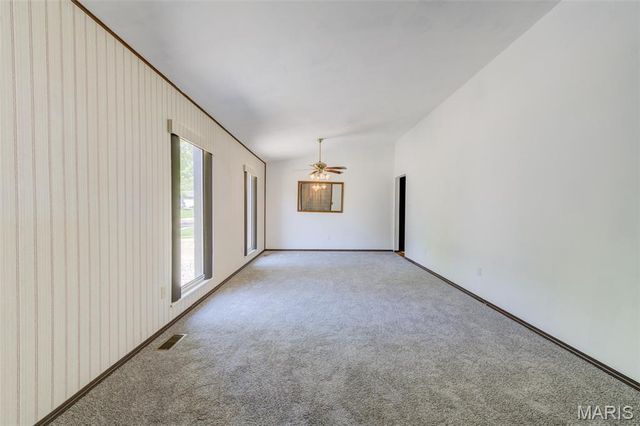 30 Gateswood Drive, St Peters, MO 63376