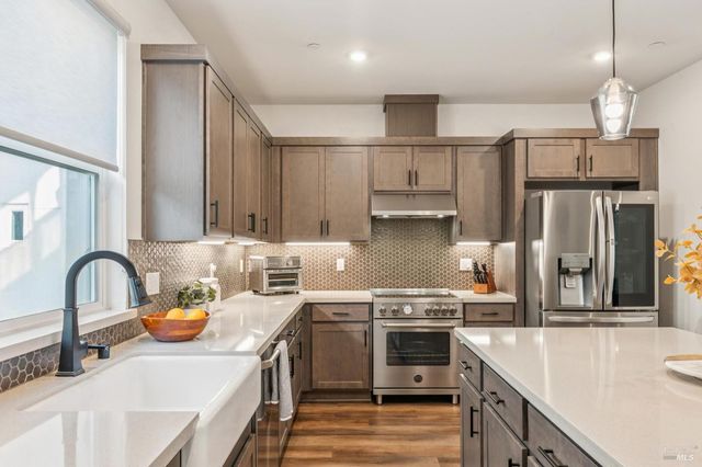 317 Verandah Ave, Novato, CA 94945