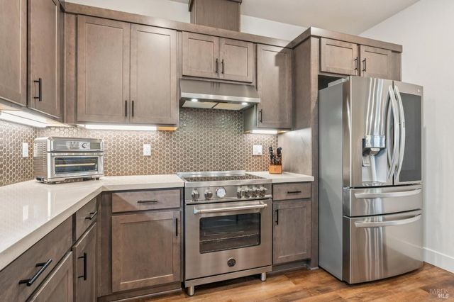 317 Verandah Ave, Novato, CA 94945