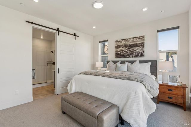 317 Verandah Ave, Novato, CA 94945