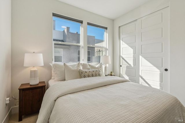 317 Verandah Ave, Novato, CA 94945