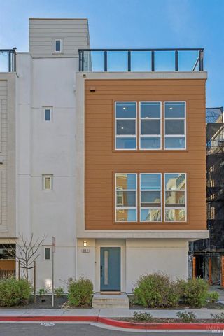 317 Verandah Ave, Novato, CA 94945