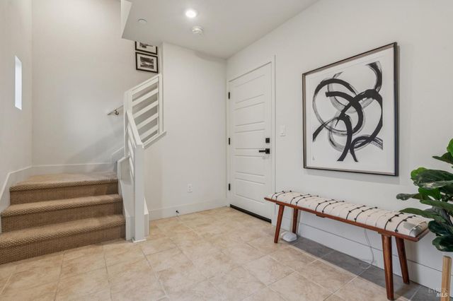 317 Verandah Ave, Novato, CA 94945