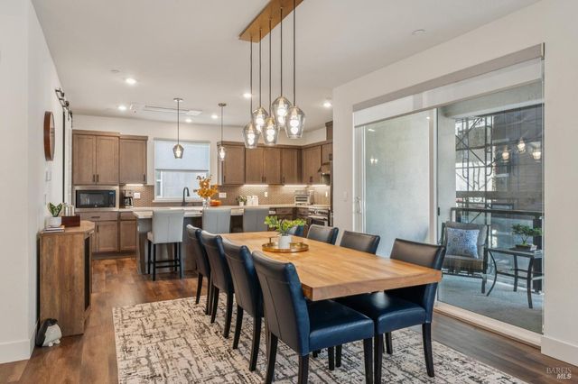 317 Verandah Ave, Novato, CA 94945