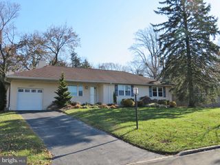 4134 TWYNNWOOD RD, Lafayette Hill, PA 19444