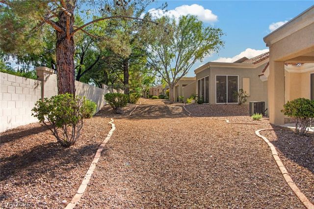 9621 Blue Bell Drive, Las Vegas, NV 89134