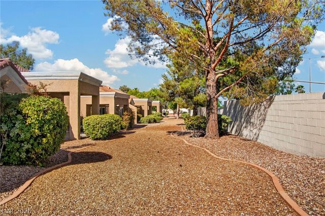 9621 Blue Bell Drive, Las Vegas, NV 89134