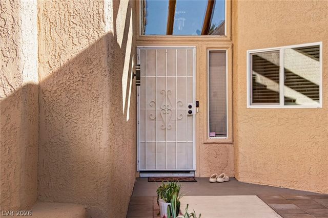 9621 Blue Bell Drive, Las Vegas, NV 89134