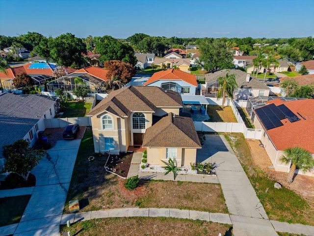 811 SANDCASTLE CIRCLE, Brandon, FL 33511