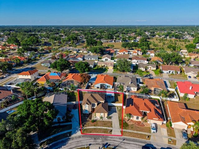 811 SANDCASTLE CIRCLE, Brandon, FL 33511