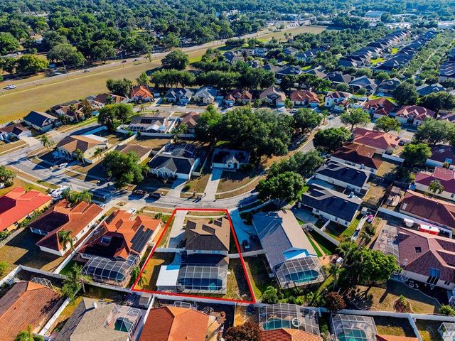811 SANDCASTLE CIRCLE, Brandon, FL 33511