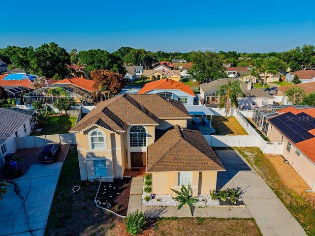 811 SANDCASTLE CIRCLE, Brandon, FL 33511