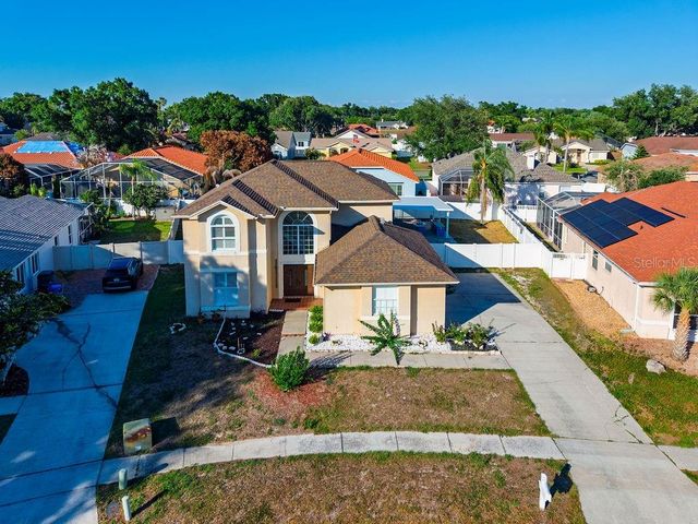 811 SANDCASTLE CIRCLE, Brandon, FL 33511