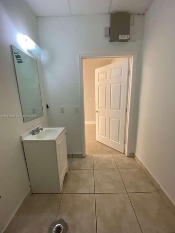 5911 NW 173rd Drive, Hialeah, FL 33015