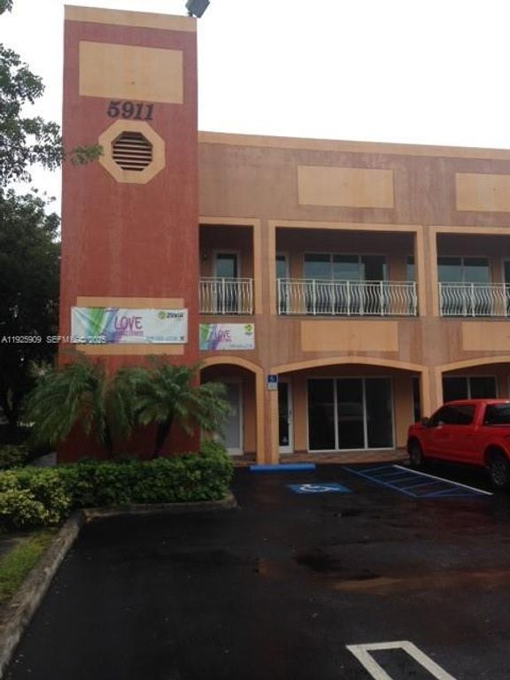 5911 NW 173rd Drive, Hialeah, FL 33015