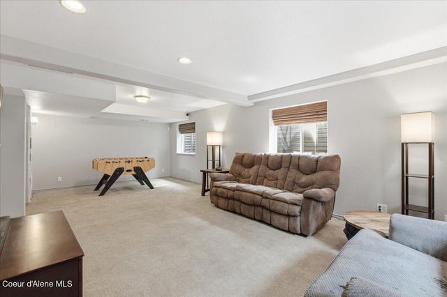 5968 N Stafford RD, Coeur D'alene, ID 83815