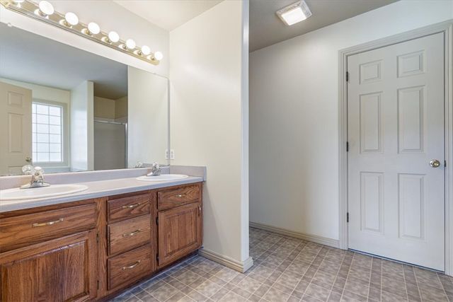 22314 Dawn Hill East Road, Siloam Springs, AR 72761