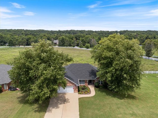 22314 Dawn Hill East Road, Siloam Springs, AR 72761
