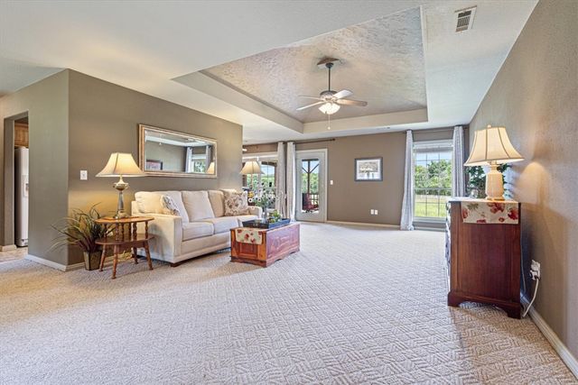 22314 Dawn Hill East Road, Siloam Springs, AR 72761