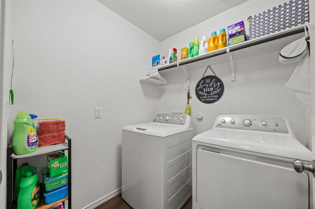 196 Jackson Blue LN, Kyle, TX 78640