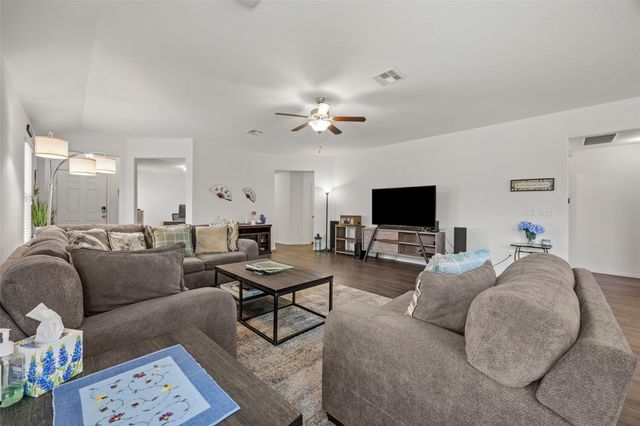 196 Jackson Blue LN, Kyle, TX 78640