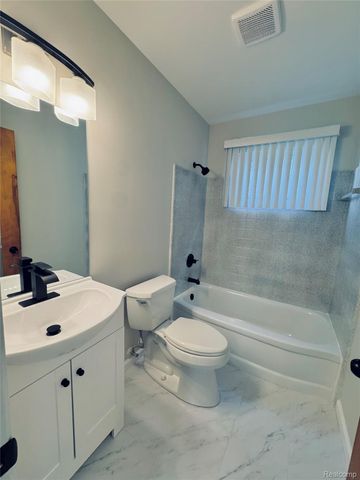 28701 Stuart Avenue, Southfield, MI 48076