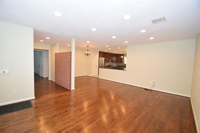 8434 Bluegate Street, Houston, TX 77025