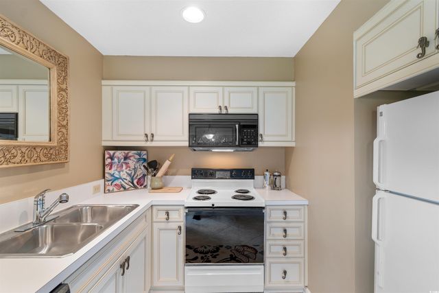 416 Willow Garth Cir Apt 6C, Myrtle Beach, SC 29572
