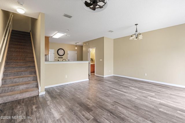 1527 BISCAYNE BAY Drive, Jacksonville, FL 32218