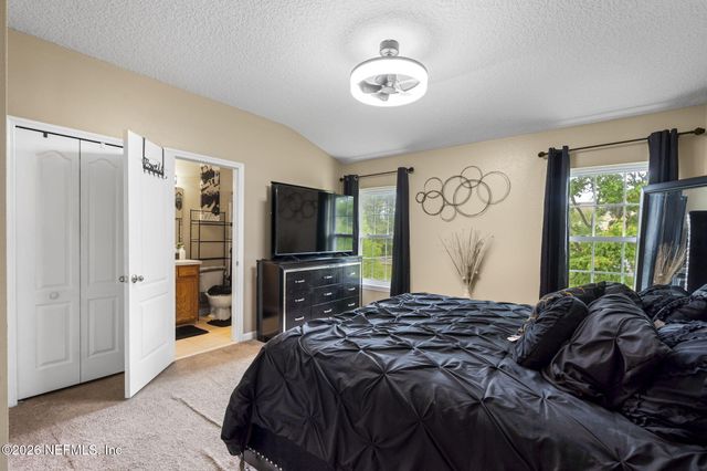 1527 BISCAYNE BAY Drive, Jacksonville, FL 32218