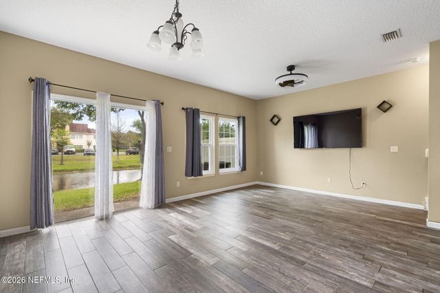 1527 BISCAYNE BAY Drive, Jacksonville, FL 32218