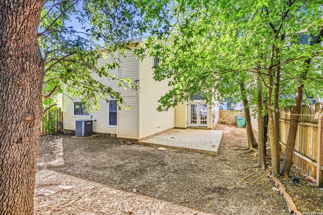 9129 Encino Village, San Antonio, TX 78250