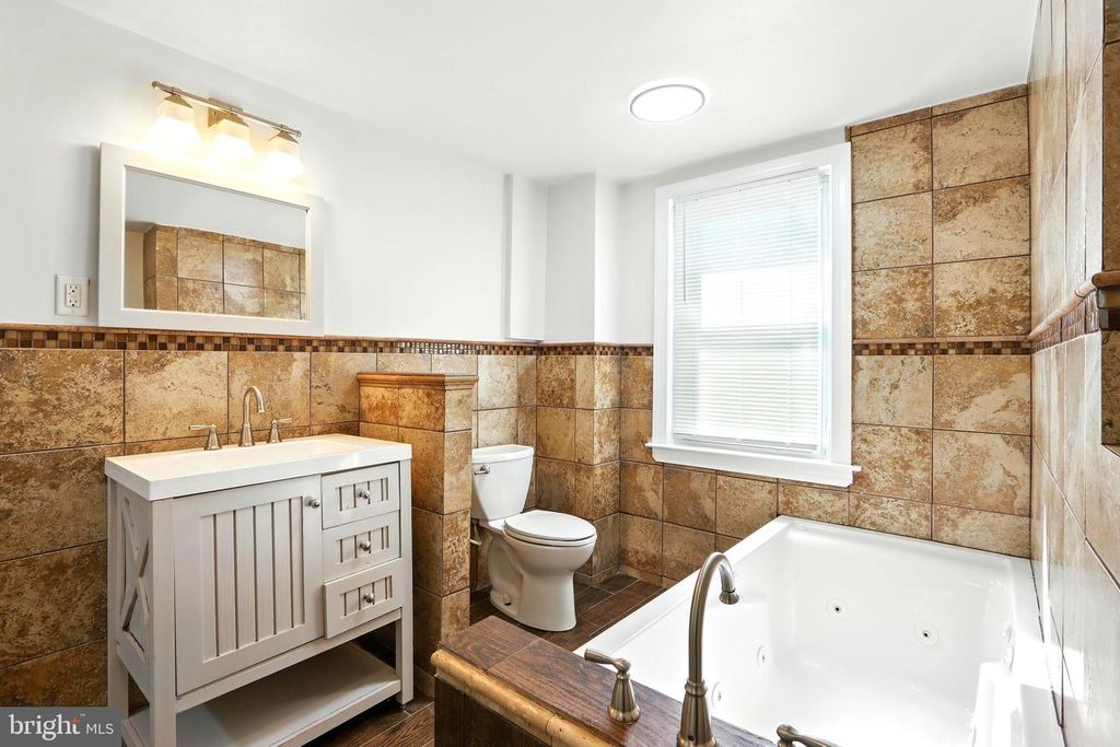 7408 LINDEN AVE, Baltimore, MD 21206