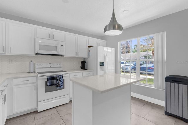 2178 CYPRESS BAY BOULEVARD, Kissimmee, FL 34743