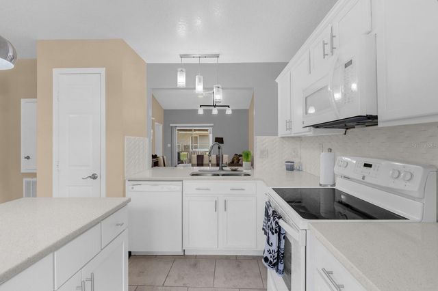 2178 CYPRESS BAY BOULEVARD, Kissimmee, FL 34743