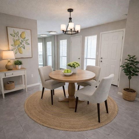 2277 S Kirkwood Road 104, Houston, TX 77077