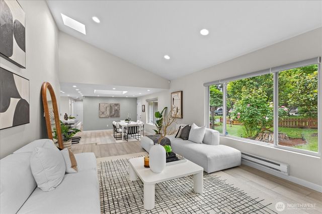 9904 167th Avenue NE, Redmond, WA 98052